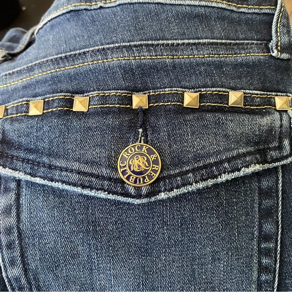 Rock & Republic Kendall Cropped Jeans - Picture 9 of 14